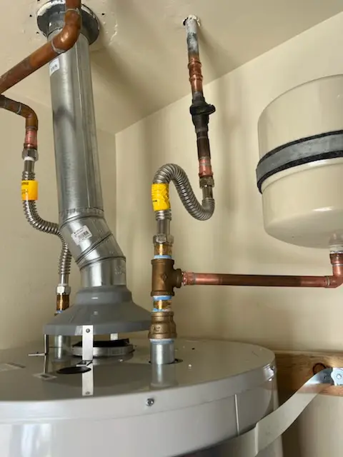 Water heater installation and plumbing repair in Hialeah